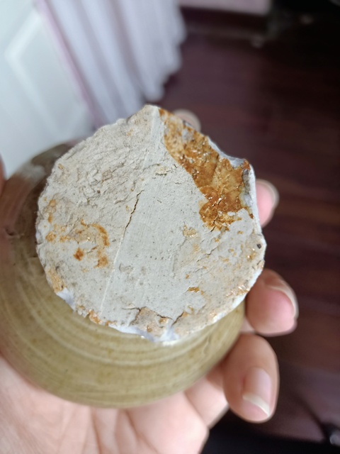 古玩陶瓷【周末放漏拍】龍泉黃釉油燈拍賣,當前價格388元