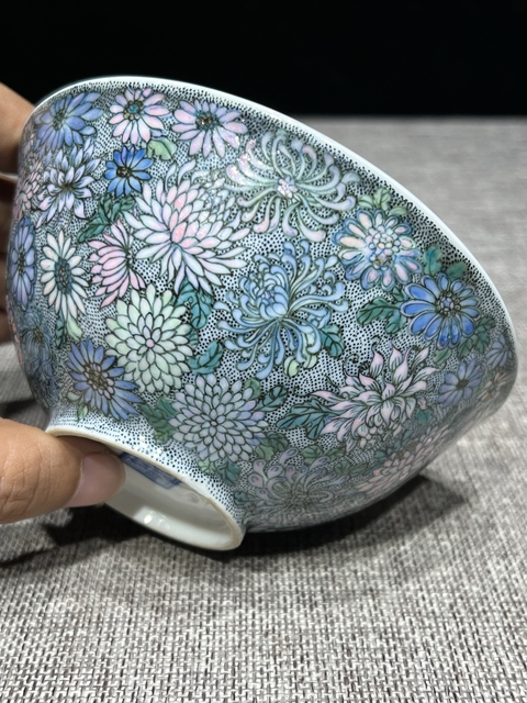 古玩陶瓷粉彩花卉內墨彩山水紋碗真品鑒賞圖