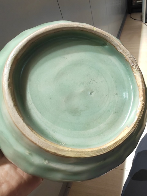 古玩陶瓷龍泉青瓷刻仰蓮紋缽真品鑒賞圖