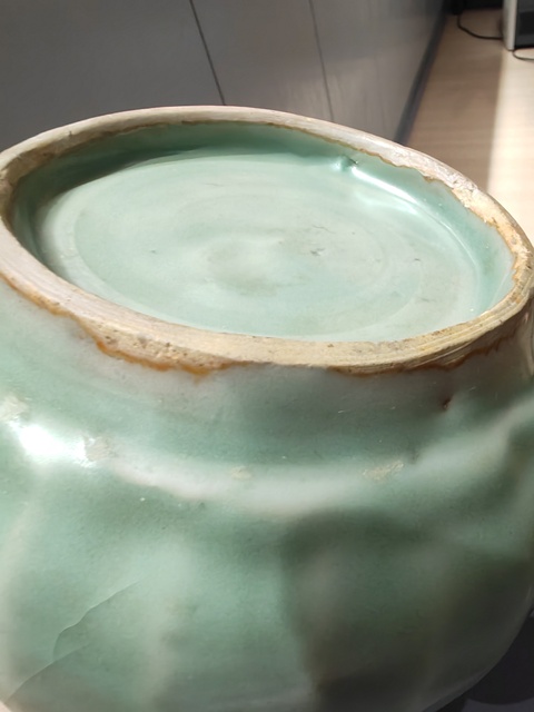 古玩陶瓷龍泉青瓷刻仰蓮紋缽真品鑒賞圖