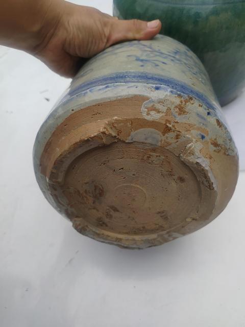 古玩陶瓷龍紋青花三足筒式香爐真品鑒賞圖