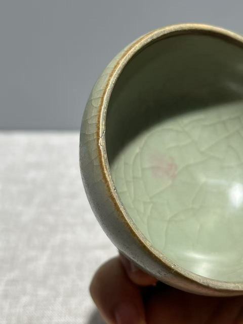 古玩陶瓷龍泉窯直口盞真品鑒賞圖