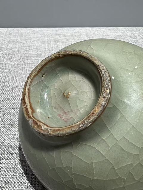 古玩陶瓷龍泉窯直口盞真品鑒賞圖