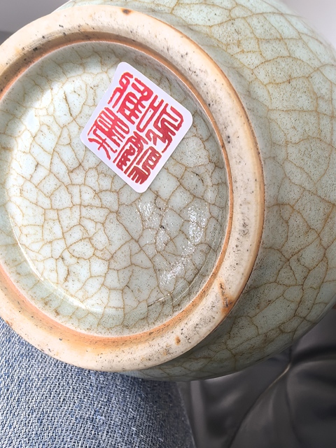 古玩陶瓷清中期 哥釉天球瓶真品鑒賞圖