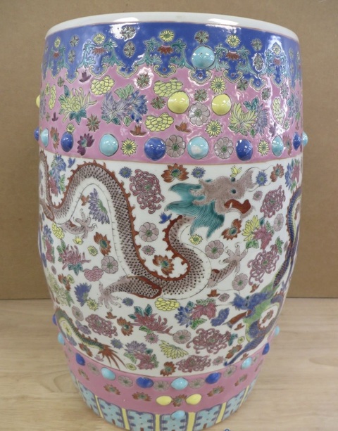 古玩陶瓷龍紋繡蹲真品鑒賞圖