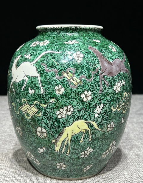 古玩陶瓷素三彩落花流水飛馬紋太白罐真品鑒賞圖