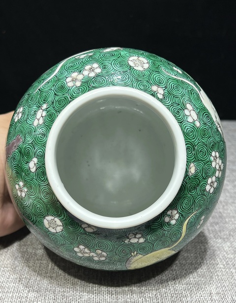 古玩陶瓷素三彩落花流水飛馬紋太白罐真品鑒賞圖