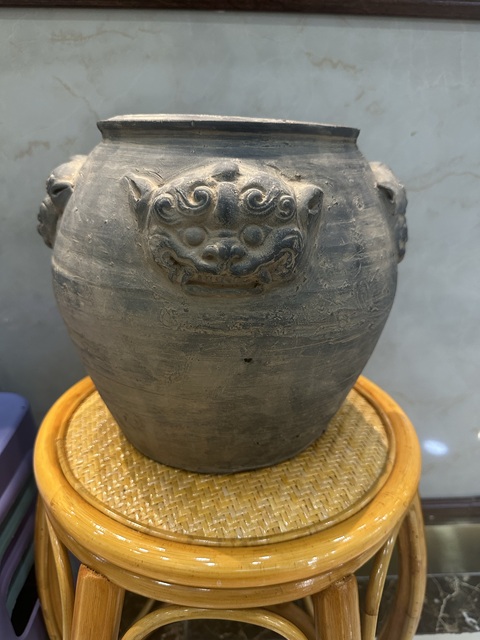 古玩陶瓷灰陶獸耳罐拍賣，當前價格999元