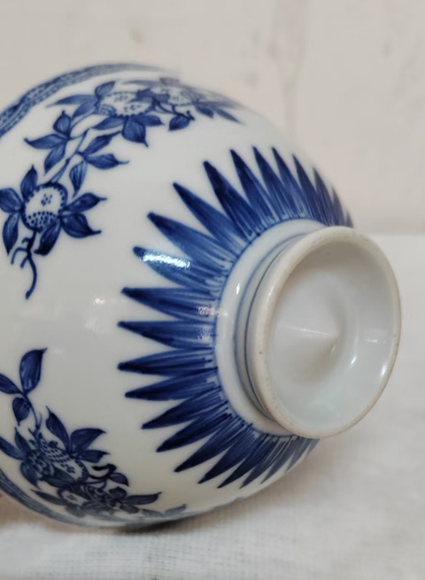古玩陶瓷青花三多紋雞心杯真品鑒賞圖