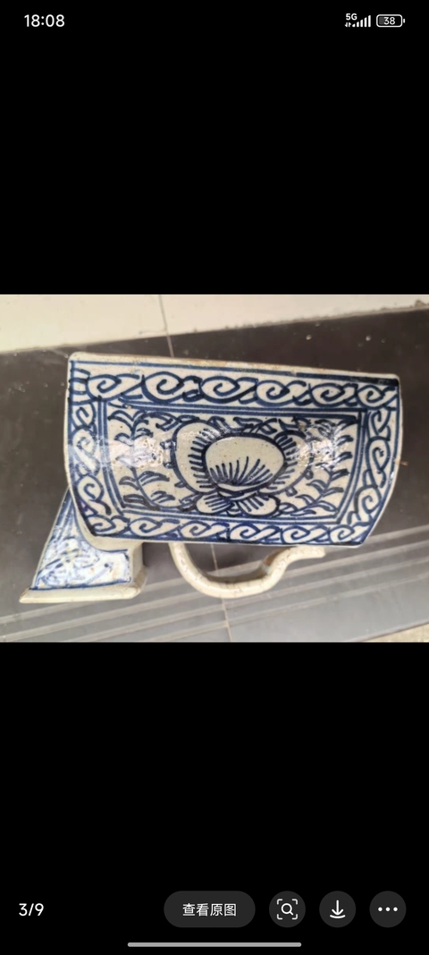 古玩陶瓷清中期青花淡描花卉紋虎子拍賣,當前價格500元