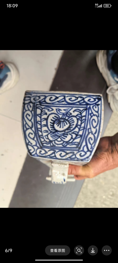 古玩陶瓷清中期青花淡描花卉紋虎子拍賣,當前價格500元