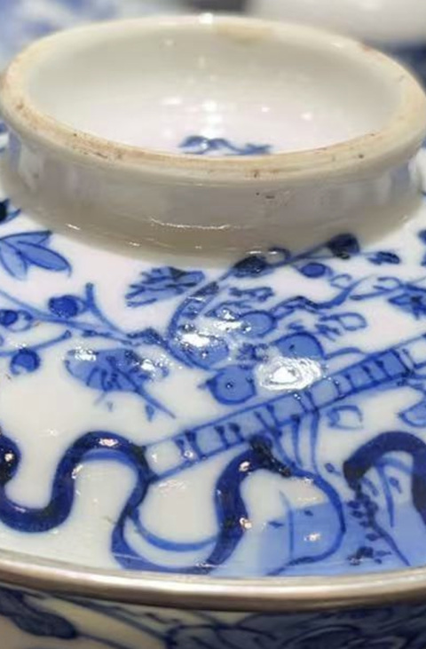 古玩陶瓷青花蓋碗真品鑒賞圖