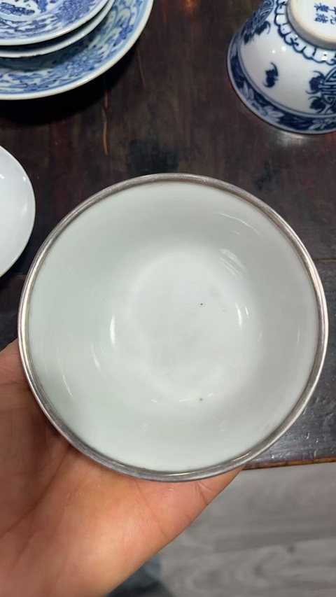 古玩陶瓷青花蓋碗真品鑒賞圖