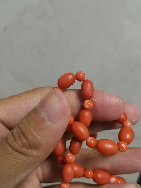 古玩玉器天然珊瑚串真品鑒賞圖
