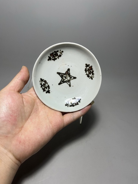 古玩陶瓷青花鐵銹花卉紋高足盤拍賣，當前價格400元