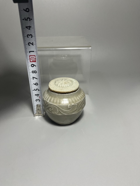 古玩陶瓷宋代青白釉花卉紋蓋罐拍賣，當(dāng)前價格1800元