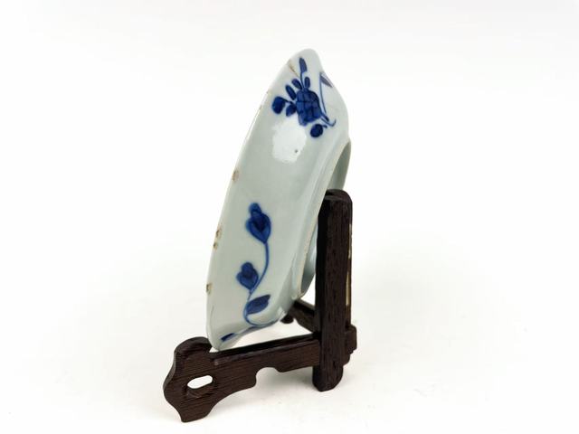 古玩陶瓷清光緒.青花花卉魚紋盤真品鑒賞圖