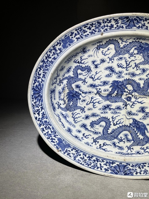 古玩陶瓷青花云龍紋折沿盤真品鑒賞圖