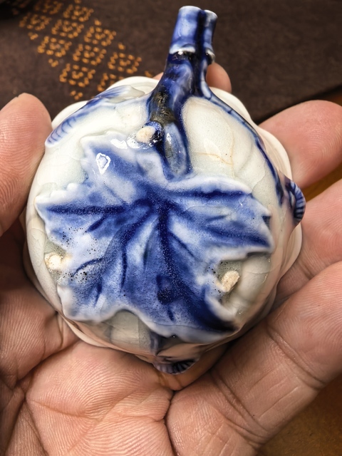 古玩陶瓷青花花形杯真品鑒賞圖