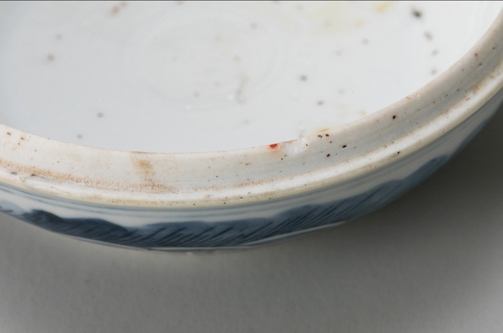 古玩陶瓷青花云龍紋印色盒真品鑒賞圖