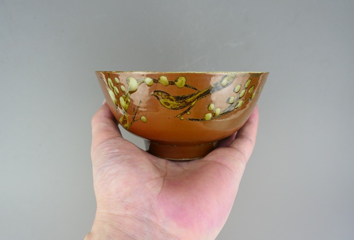 古玩陶瓷清晚期.紫金釉彩繪花鳥紋茶碗(傳世品)拍賣,當前價格9999元