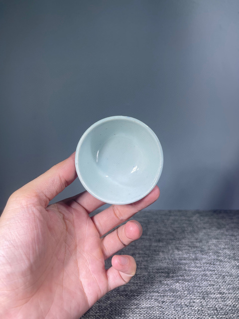 古玩陶瓷清中期.青花淡描花卉喜字杯拍賣,當前價格235元