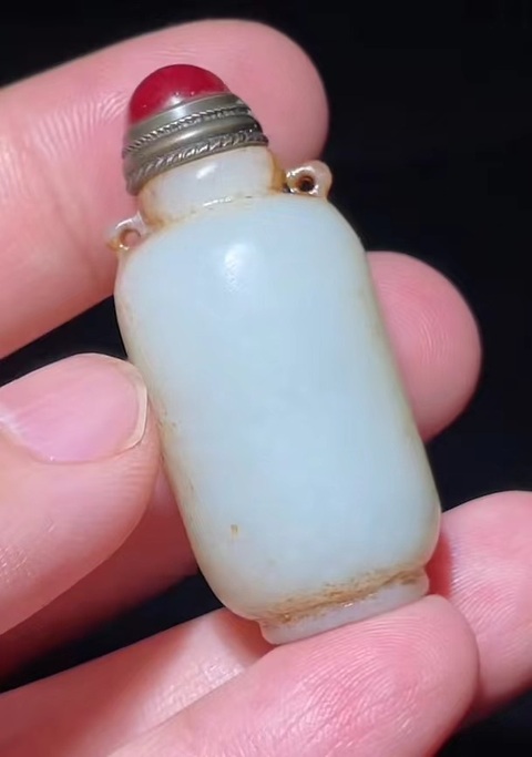 古玩玉器和田玉鼻煙壺真品鑒賞圖