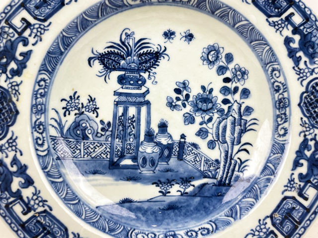 古玩陶瓷清早期·青花博古清貢盤拍賣,當前價格410元