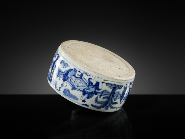 古玩陶瓷青花人物故事紋花插真品鑒賞圖