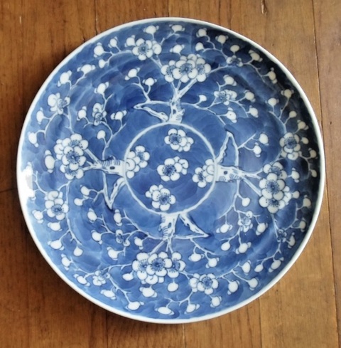 古玩陶瓷晚清冰梅紋青花盤真品鑒賞圖