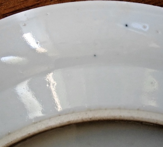 古玩陶瓷晚清冰梅紋青花盤真品鑒賞圖