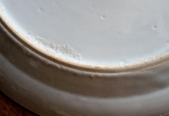 古玩陶瓷晚清冰梅紋青花盤真品鑒賞圖