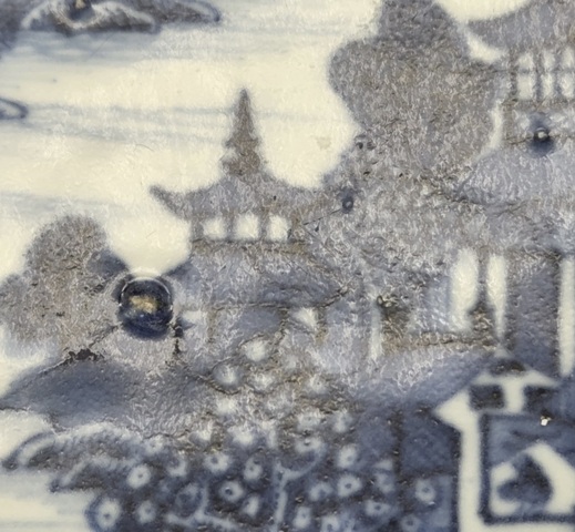 古玩陶瓷青花山水亭臺樓閣人物故事紋異型盤真品鑒賞圖