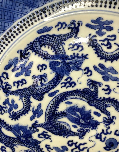 古玩陶瓷清中晚期 青花五龍盤真品鑒賞圖