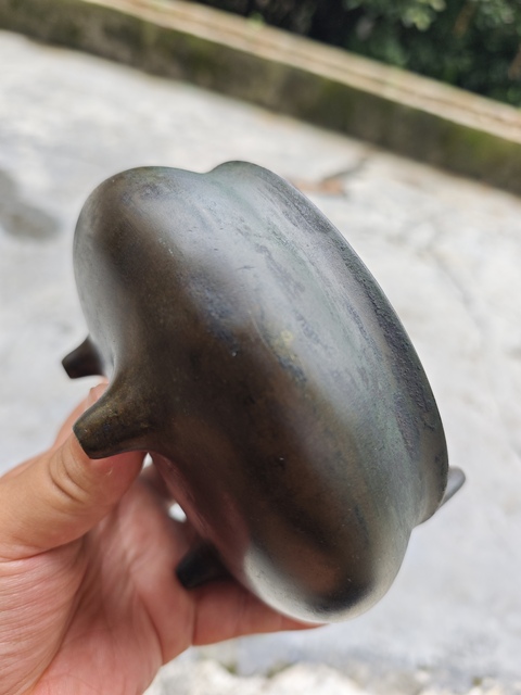 古玩銅器宣德爐 銅爐   清代沖耳三足爐拍賣，當前價格12800元