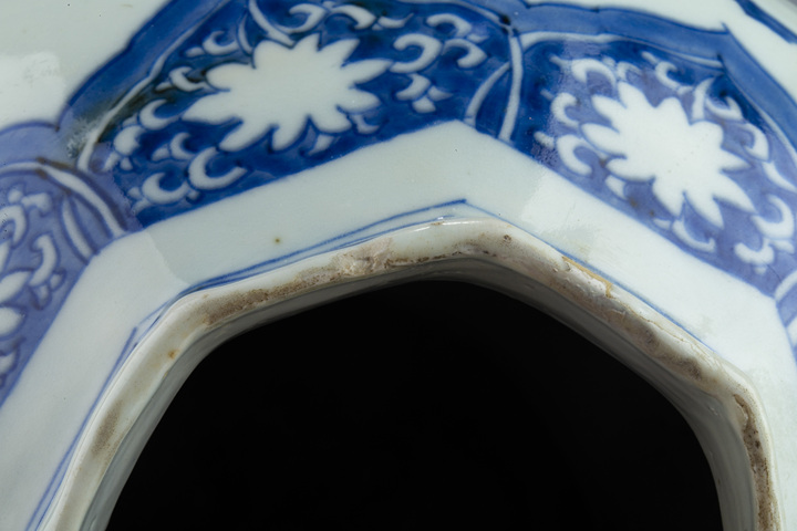 古玩陶瓷明晚期·青花折枝花卉紋八棱罐拍賣，當前價格23352元