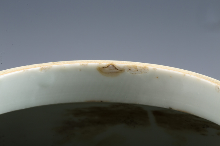 古玩陶瓷清光緒·青花纏枝蓮紋罐
真品鑒賞圖