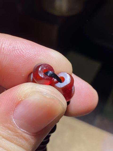 古玩玉器紅瑪瑙珠串真品鑒賞圖