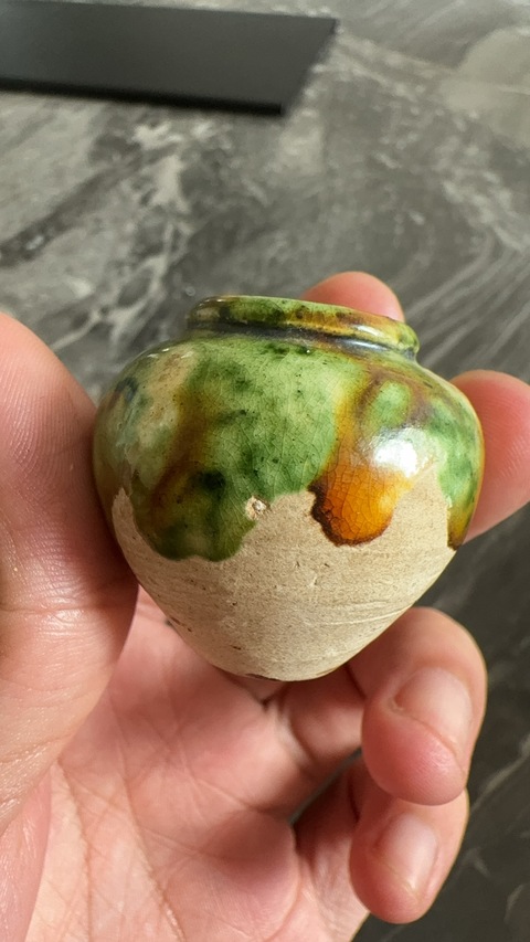 古玩陶瓷唐三彩罐真品鑒賞圖