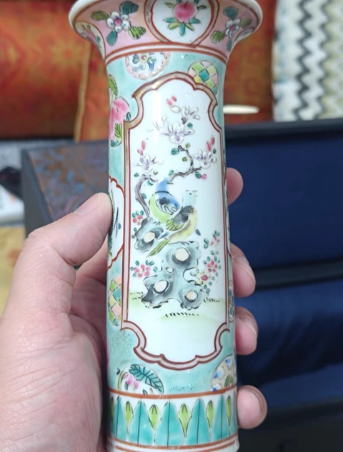 古玩陶瓷粉彩花卉開窗人物花觚（日本）真品鑒賞圖