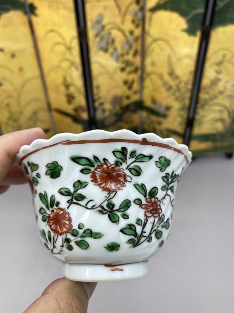 古玩陶瓷清康熙 五彩花卉紋花口杯拍賣,當前價格2277元