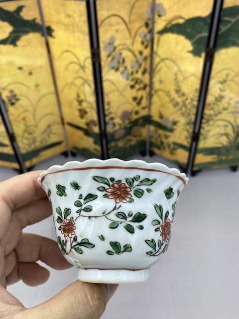 古玩陶瓷清康熙 五彩花卉紋花口杯拍賣,當前價格2277元