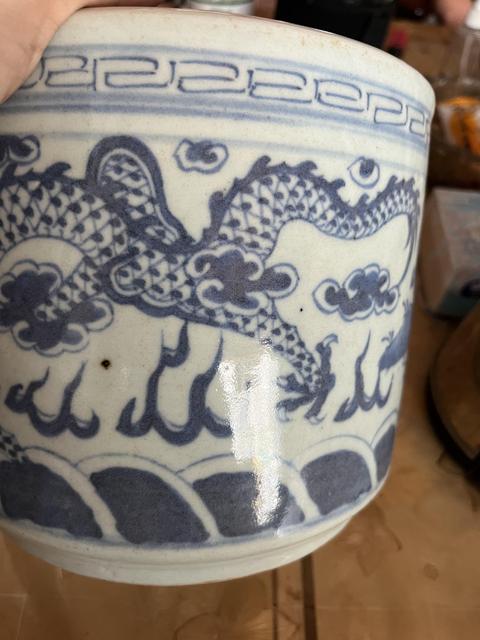 古玩陶瓷清中晚期青花龍紋香爐真品鑒賞圖