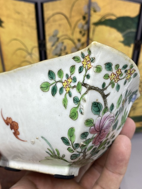 古玩陶瓷清嘉道時(shí)期 粉彩十二花神洪福齊天角碗拍賣,當(dāng)前價(jià)格3577元