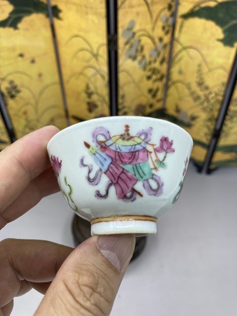 古玩陶瓷清同治時期 粉彩八寶紋仰鐘杯拍賣,當前價格2277元