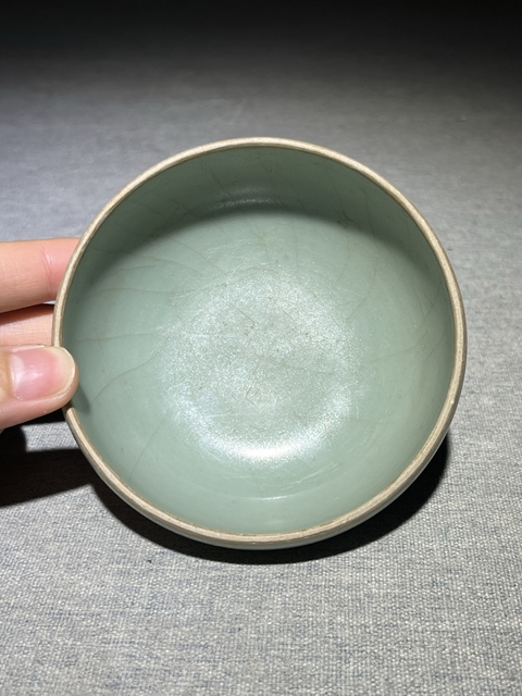 古玩陶瓷龍泉窯直口盞真品鑒賞圖