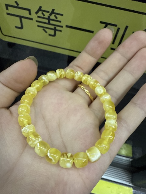 古玩玉器天然蜜蠟真品鑒賞圖