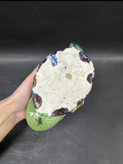 古玩陶瓷素三彩鴨型執(zhí)壺真品鑒賞圖