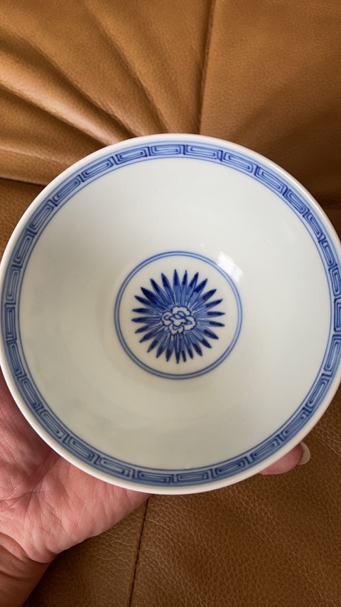 古玩陶瓷青花三多紋雞心碗真品鑒賞圖