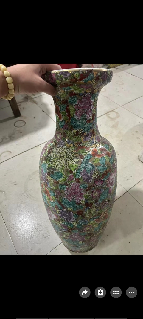 古玩陶瓷百花不落地粉彩瓶真品鑒賞圖